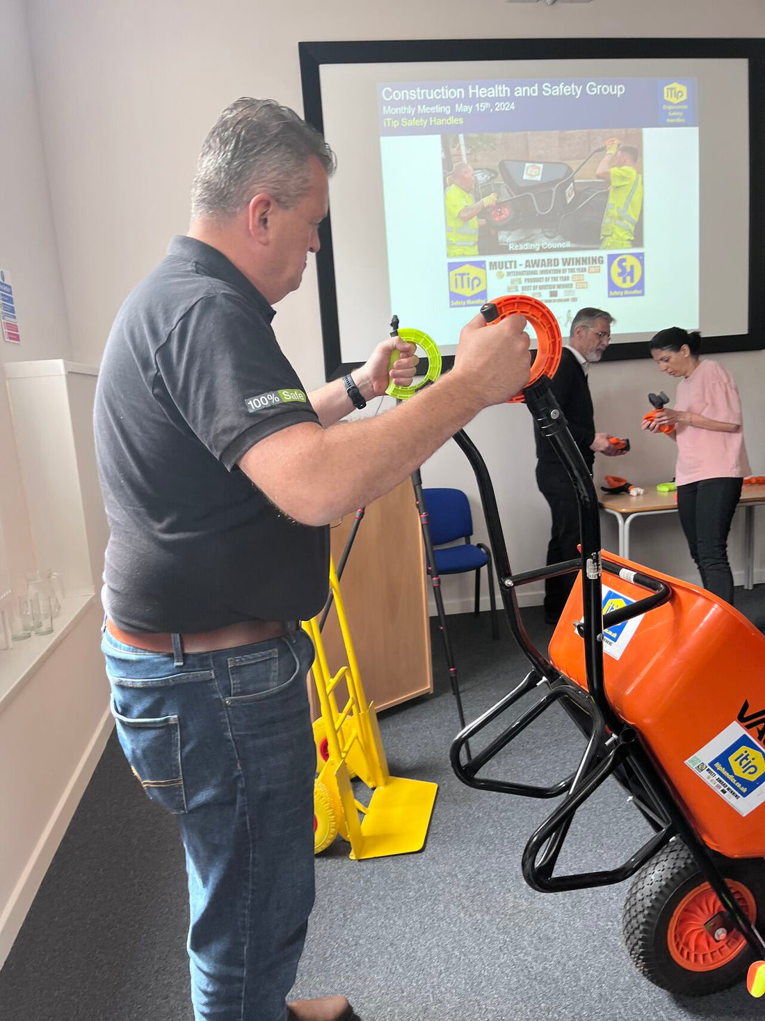 Construction Health & Safety Group (CHSG) presentation on Safety Handles